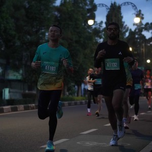Race photo from BAUR RUN 2025
