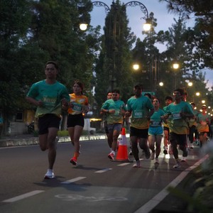 Race photo from BAUR RUN 2025