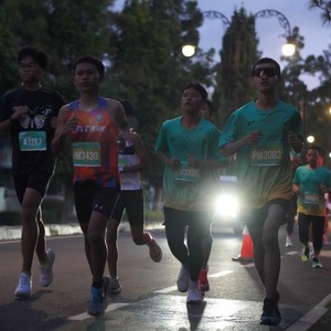 Race photo from BAUR RUN 2025