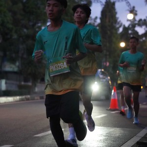 Race photo from BAUR RUN 2025