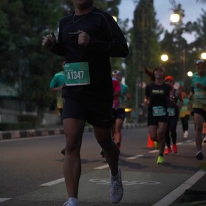 Race photo from BAUR RUN 2025