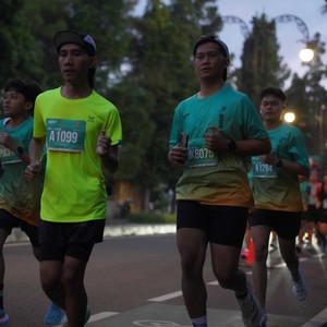 Race photo from BAUR RUN 2025