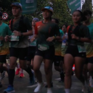 Race photo from BAUR RUN 2025