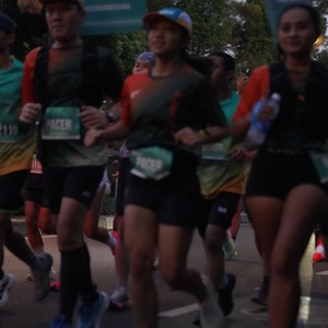Race photo from BAUR RUN 2025