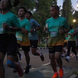 Race photo from BAUR RUN 2025