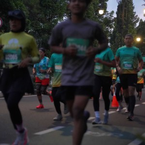 Race photo from BAUR RUN 2025
