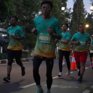 Race photo from BAUR RUN 2025