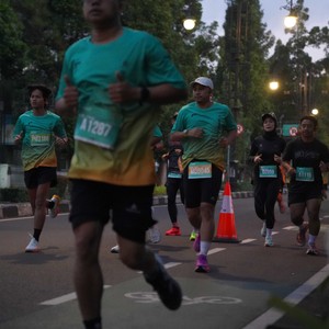 Race photo from BAUR RUN 2025