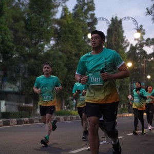 Race photo from BAUR RUN 2025