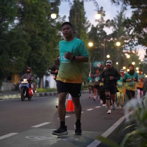 Race photo from BAUR RUN 2025