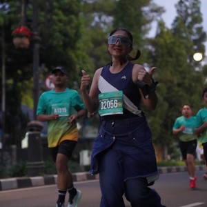 Race photo from BAUR RUN 2025