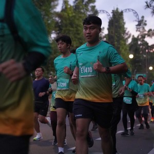 Race photo from BAUR RUN 2025