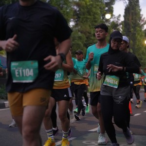 Race photo from BAUR RUN 2025