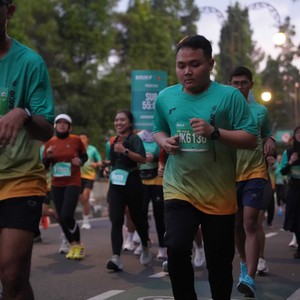 Race photo from BAUR RUN 2025
