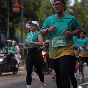 Race photo from BAUR RUN 2025