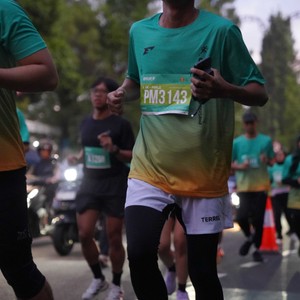 Race photo from BAUR RUN 2025