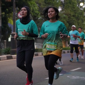Race photo from BAUR RUN 2025