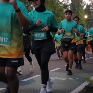 Race photo from BAUR RUN 2025
