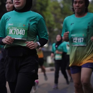 Race photo from BAUR RUN 2025