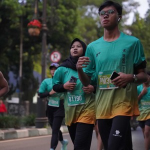 Race photo from BAUR RUN 2025