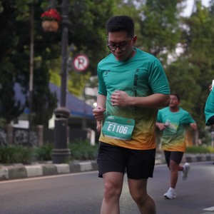 Race photo from BAUR RUN 2025