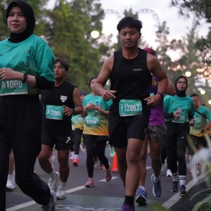 Race photo from BAUR RUN 2025