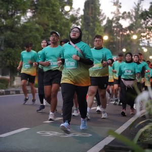 Race photo from BAUR RUN 2025