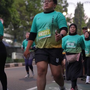 Race photo from BAUR RUN 2025