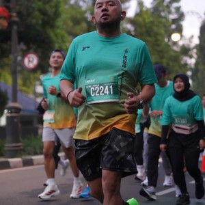 Race photo from BAUR RUN 2025