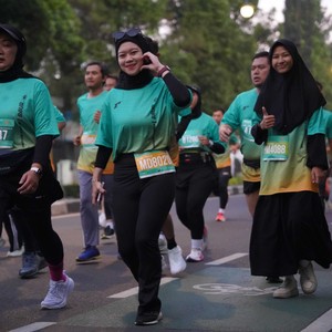 Race photo from BAUR RUN 2025