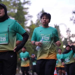 Race photo from BAUR RUN 2025