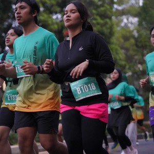 Race photo from BAUR RUN 2025