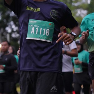 Race photo from BAUR RUN 2025