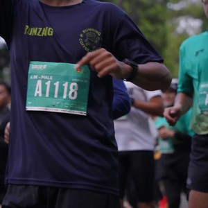 Race photo from BAUR RUN 2025
