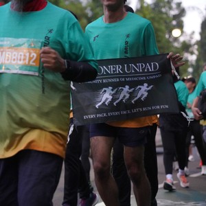 Race photo from BAUR RUN 2025