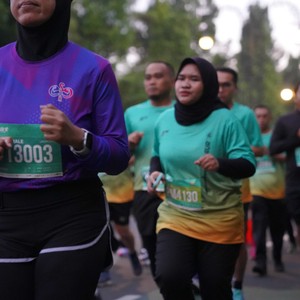 Race photo from BAUR RUN 2025