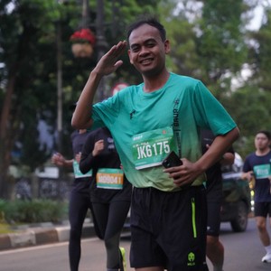 Race photo from BAUR RUN 2025