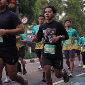 Race photo from BAUR RUN 2025