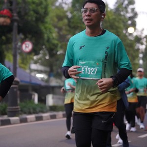 Race photo from BAUR RUN 2025