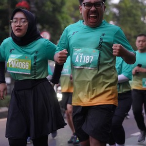 Race photo from BAUR RUN 2025