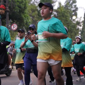 Race photo from BAUR RUN 2025