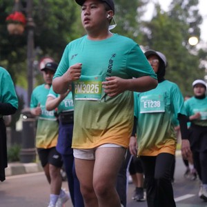 Race photo from BAUR RUN 2025
