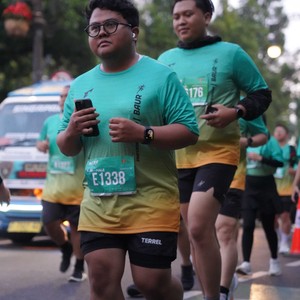 Race photo from BAUR RUN 2025