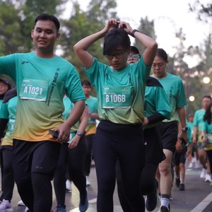 Race photo from BAUR RUN 2025