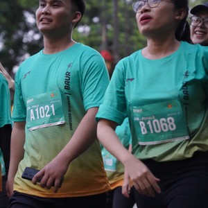 Race photo from BAUR RUN 2025