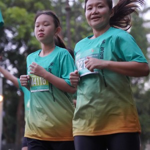 Race photo from BAUR RUN 2025