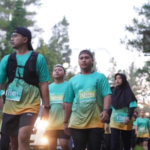 Race photo from BAUR RUN 2025
