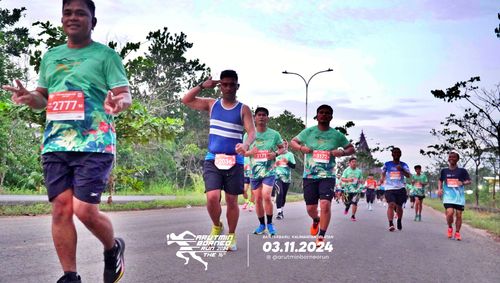 Race photo from Arutmin Borneo Run 2024