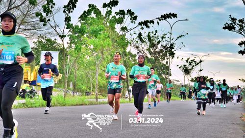 Race photo from Arutmin Borneo Run 2024