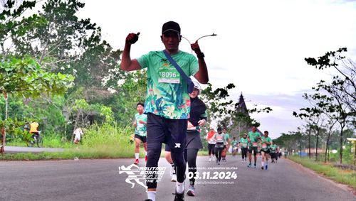 Race photo from Arutmin Borneo Run 2024